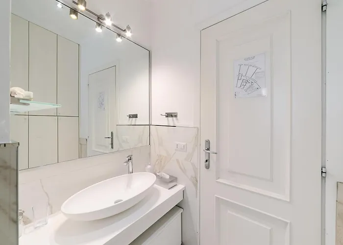 Apartament Saint Peter House Station Rzym