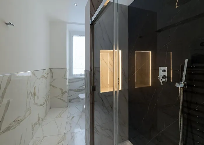 Saint Peter House Station